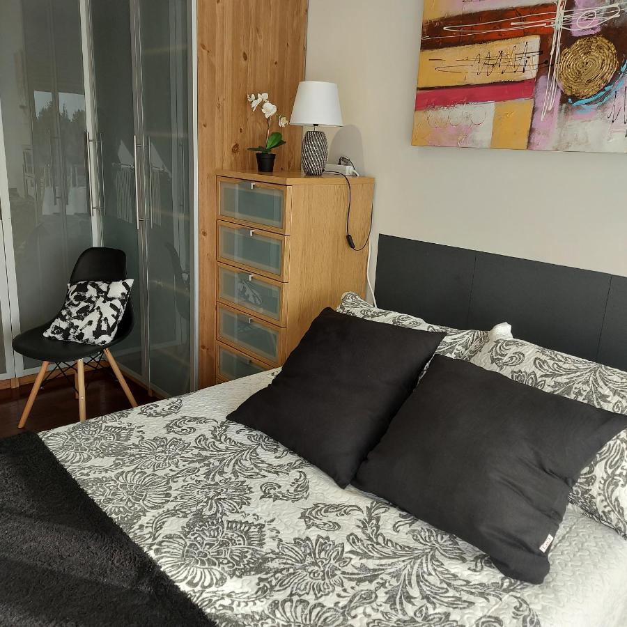 Soleado Piso Con Garaje Y Piscina A 8' Centro Appartement Castro Urdiales Buitenkant foto