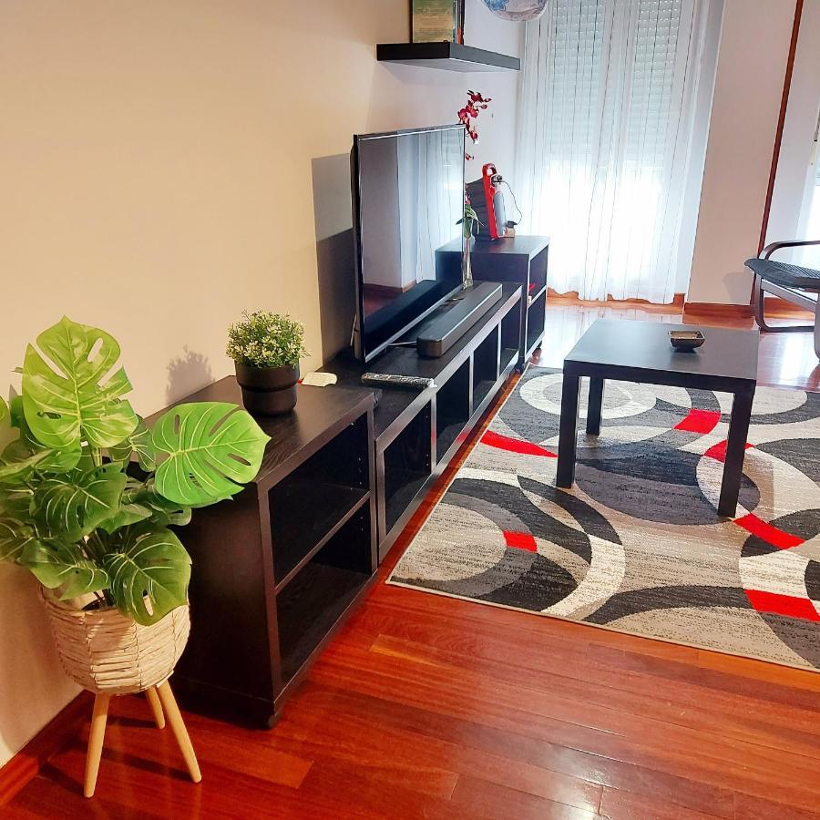 Soleado Piso Con Garaje Y Piscina A 8' Centro Appartement Castro Urdiales Buitenkant foto